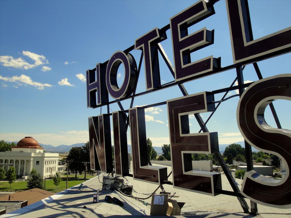 Hotel Niles Alturas Exterior photo