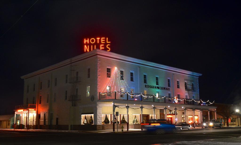 Hotel Niles Alturas Exterior photo